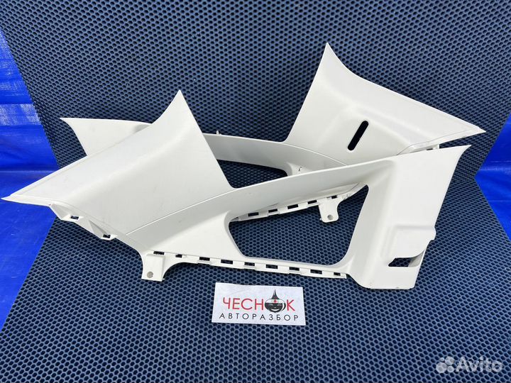 Обшивка задней стойки под окно Dodge Caliber