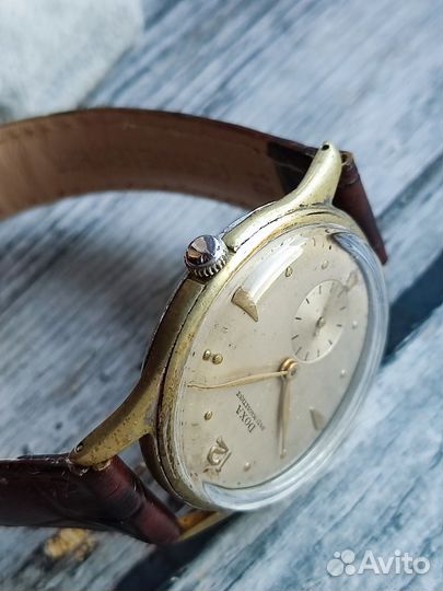 Часы doxa. Швейцария