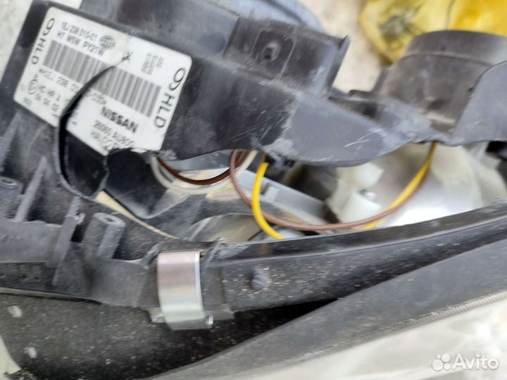 Фара ниссан