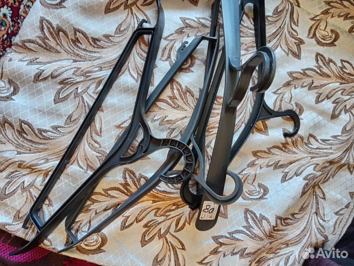 Плечики по 40р