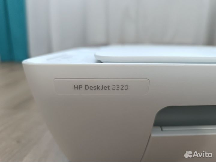 HP мфу Струйное DeskJet 2320, белый