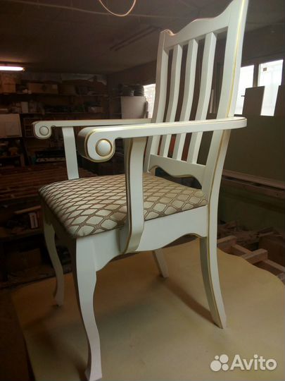 Двери,Столы,стулья,кровати