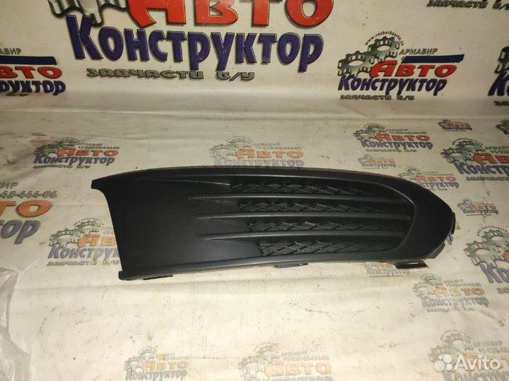 Заглушка птф передняя правая Volkswagen Polo 2010