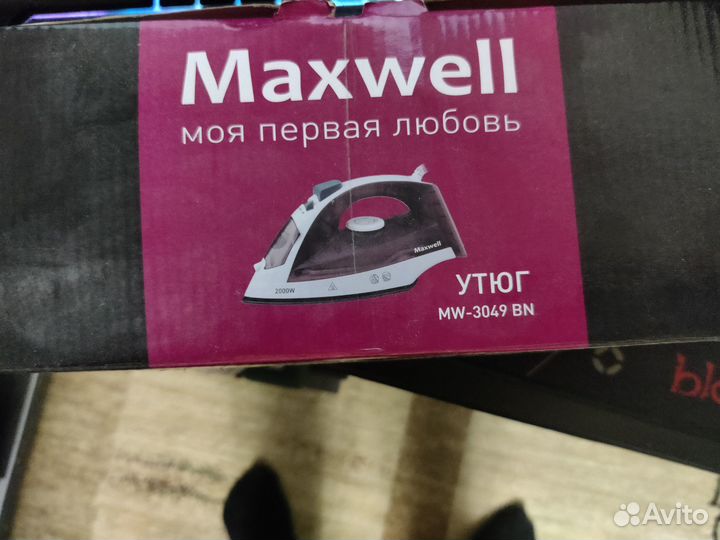 Утюг maxwell MW-3049 BN