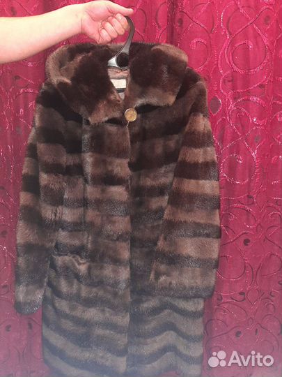 Норковые шубы бу р.46-48