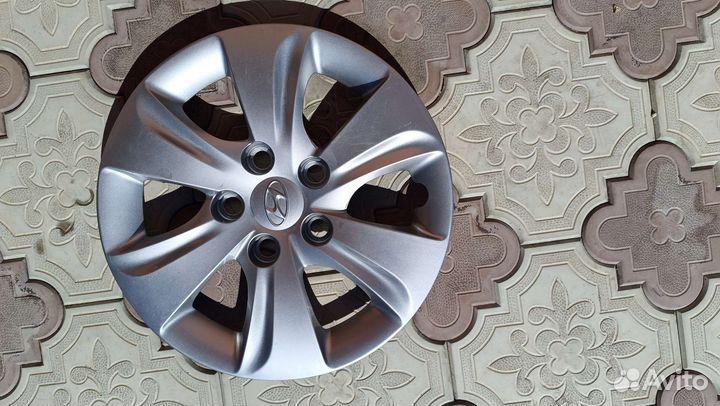 Оригинальные колпаки на hyundai r15