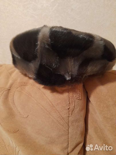 Беретка женская натуральный мех