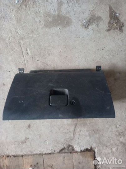 Бардачок Mazda 6 GE 1991-1997