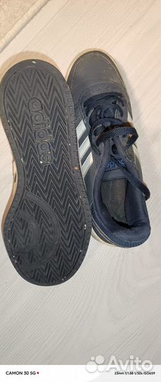 Кроссовки adidas