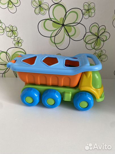 Развивающие игрушки