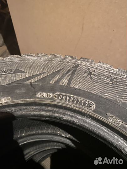 Dunlop Grandtrek Ice 02 215/65 R16 102T