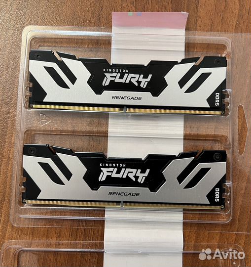 Kingston fury Renegade Silver DDR5, 32гб, 7200 мгц