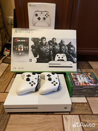 Xbox One s 1tb с играми