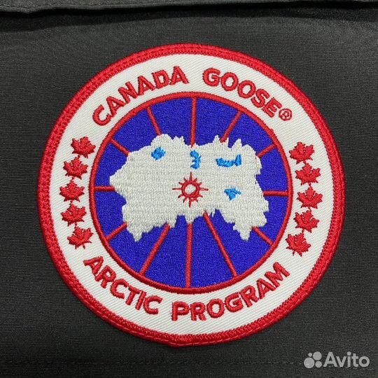 Canada goose Expedition парка пуховик