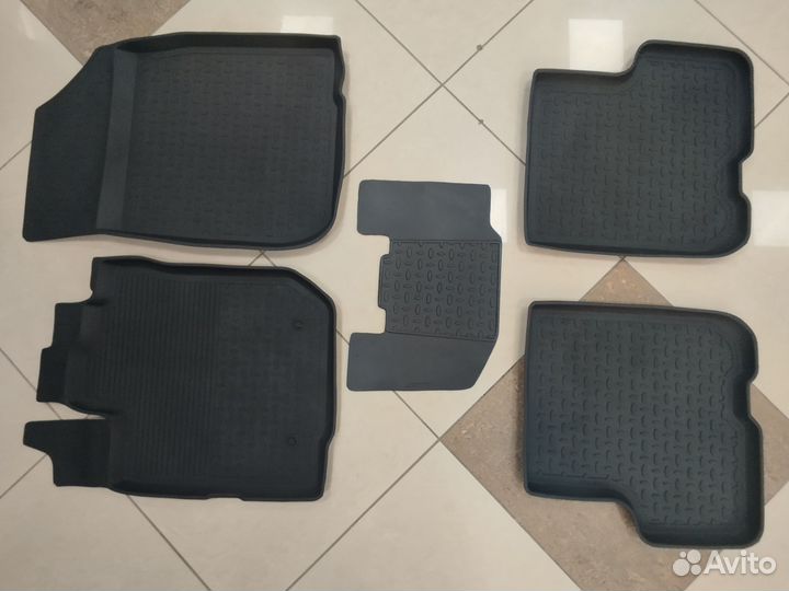 Коврики в салон резиновые Renault Sandero Stepway