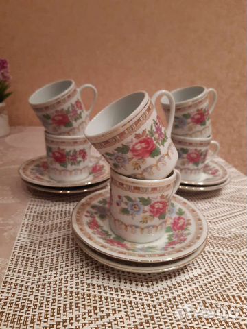 Кофейные чашки с блюдцем
