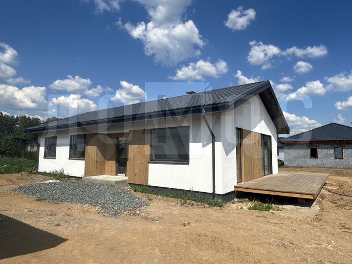 Коттедж 102 м² на участке 6 сот.