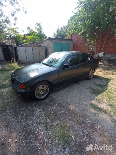 BMW 3 серия 1.6 МТ, 1995, 460 000 км