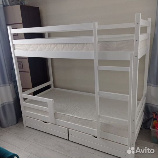Двухъярусная кровать для детей