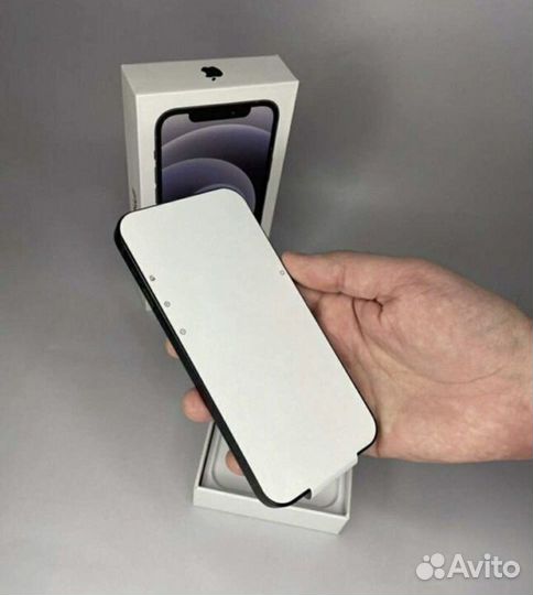 iPhone 12, 64 ГБ