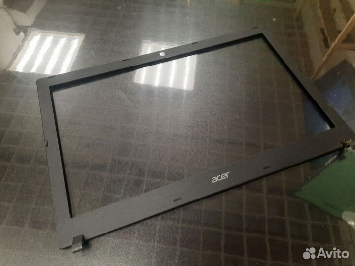 Acer TravelMate P2510 под разбор