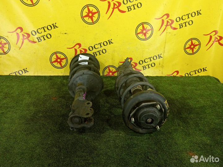 Стойка передняя правая Nissan Cefiro A33 VQ20DE