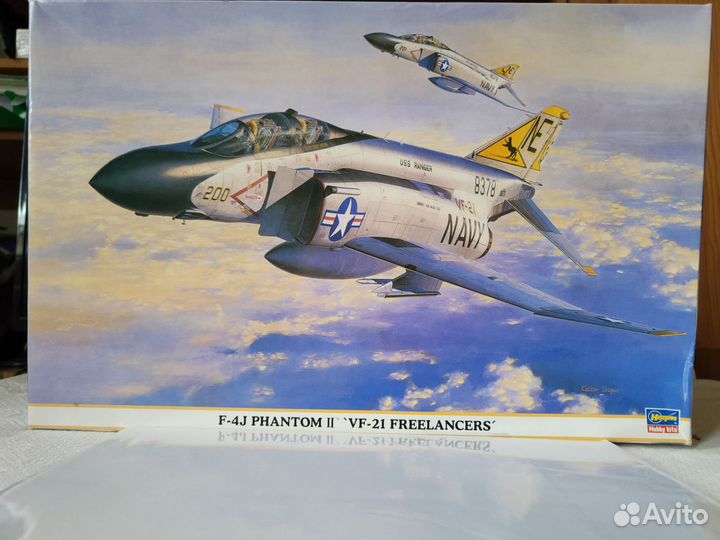 Модель самолета 1:48