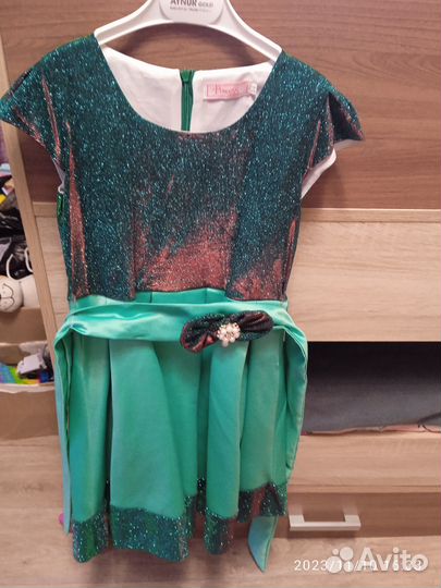 Продам платья