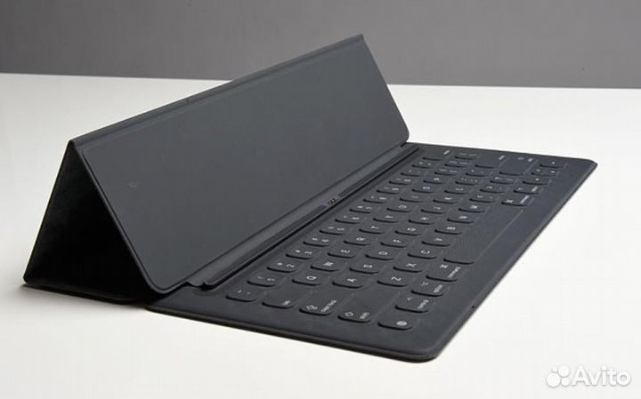 Чехол-клавиатура Apple Smart Keyboard Folio 12.9