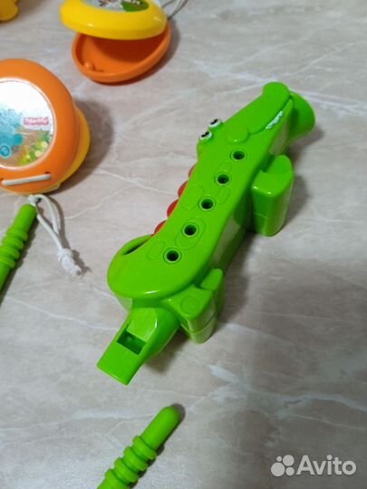 Музыкальные инструменты fisher price