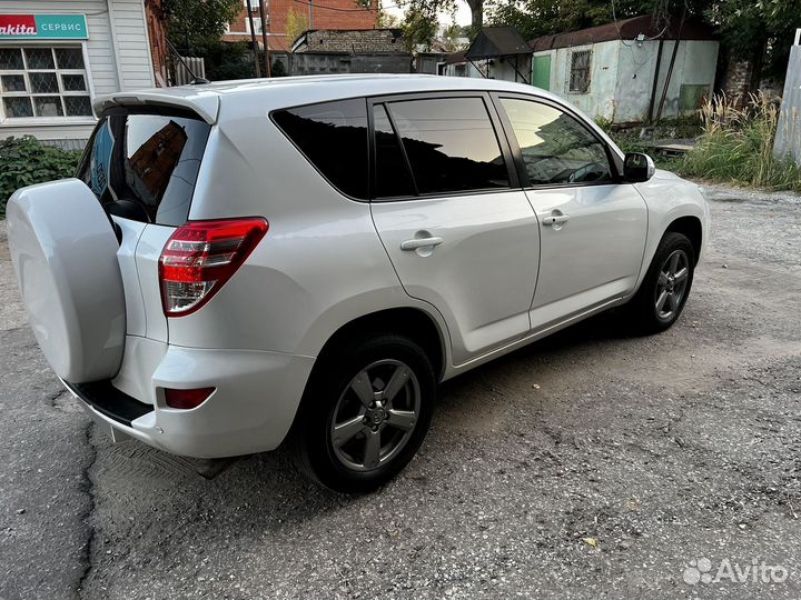 Toyota RAV4, 2012