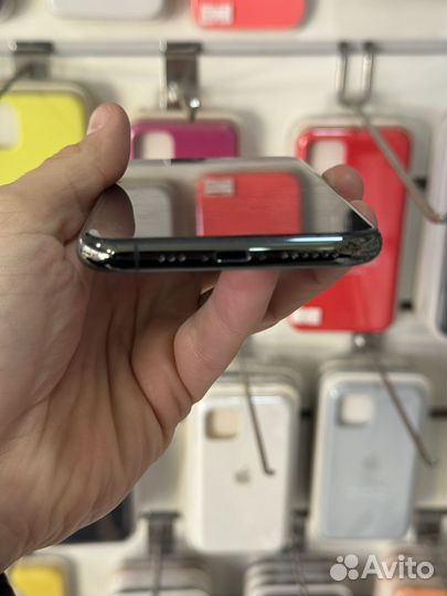 iPhone 11 Pro, 64 ГБ