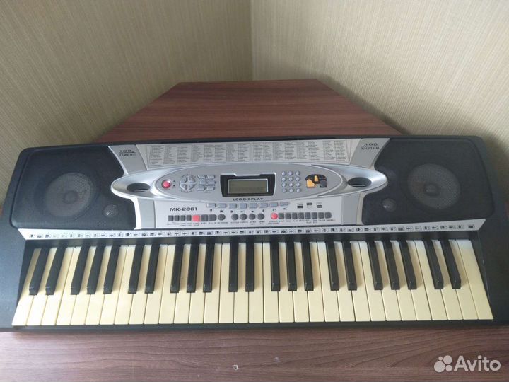 Синтезатор