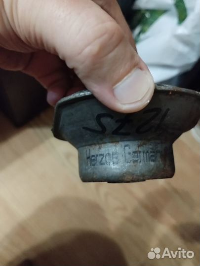 Сайлентблоки задней балки гольф3