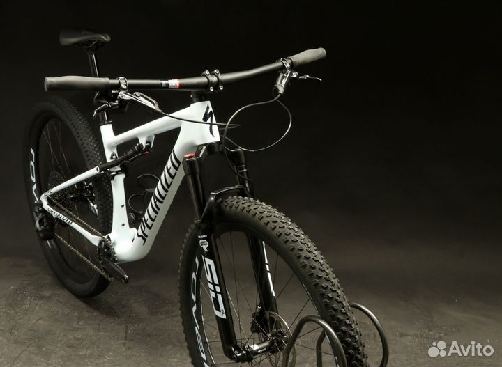 Specialized epic expert 2023