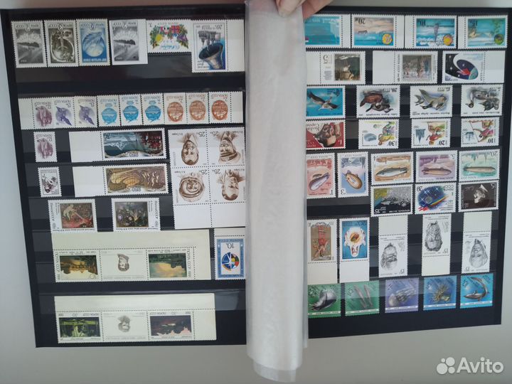 Альбом с марками СССР и России. 32 листа
