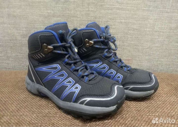 Ботинки (кроссовки)