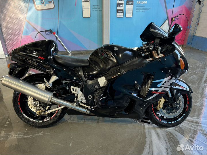 Suzuki GSX1300R Hayabusa