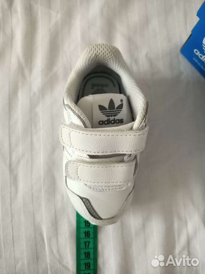 Кроссовки детские adidas новые унисекс