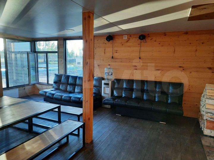 Коттедж 240 м² на участке 10 га