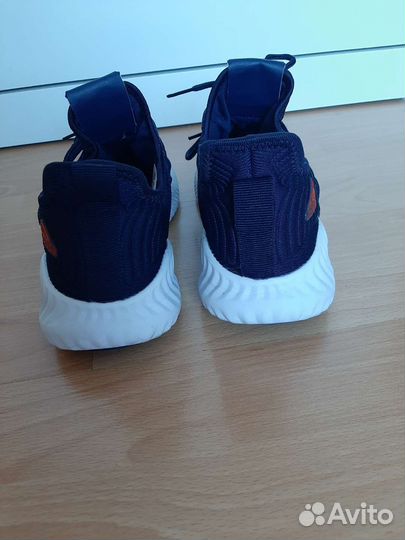 Кроссовки adidas 43р