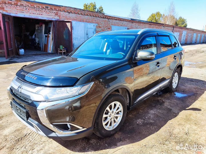 Mitsubishi Outlander 2.4 CVT, 2018, 28 000 км
