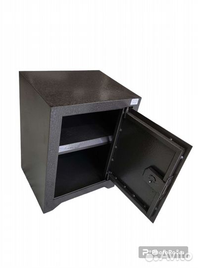 Сейф металлический