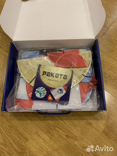 Пазл” Ракета “(в 3D) и книга