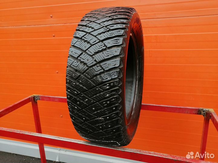 Goodyear Ultragrip Ice Arctic 215/60 R16 101T