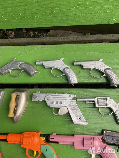 Детские игрушки пистолет СССР