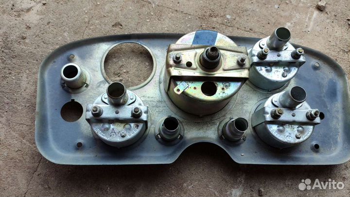 Приборная панель