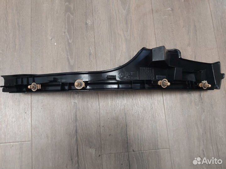 Накладка порога салона Bmw X5 4.8I E70 N62N 4.8I