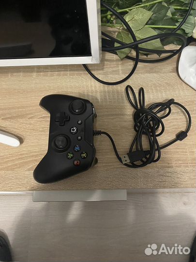 Проводной геймпад xbox