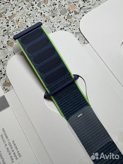 Оригинальные ремешки на Apple Watch Sport Loop